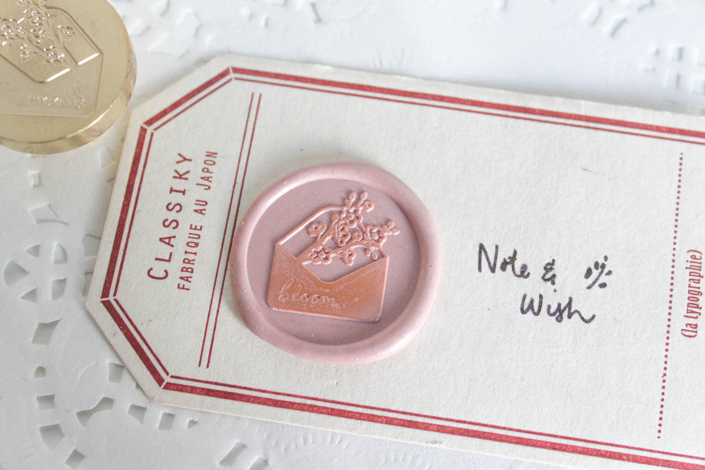 Bloom Envelope
