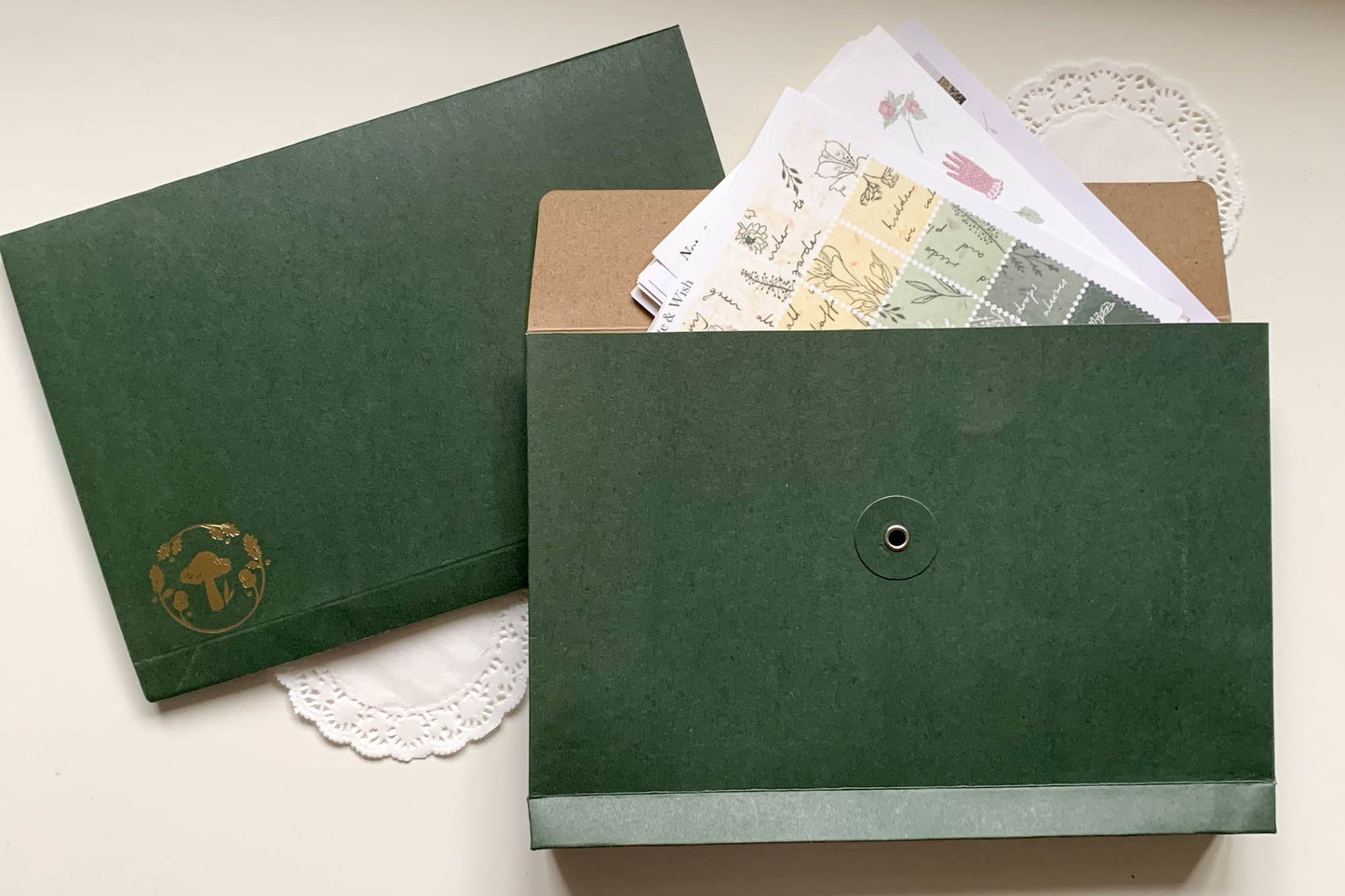 Green Kraft Mushroom String Envelope - Pack 5