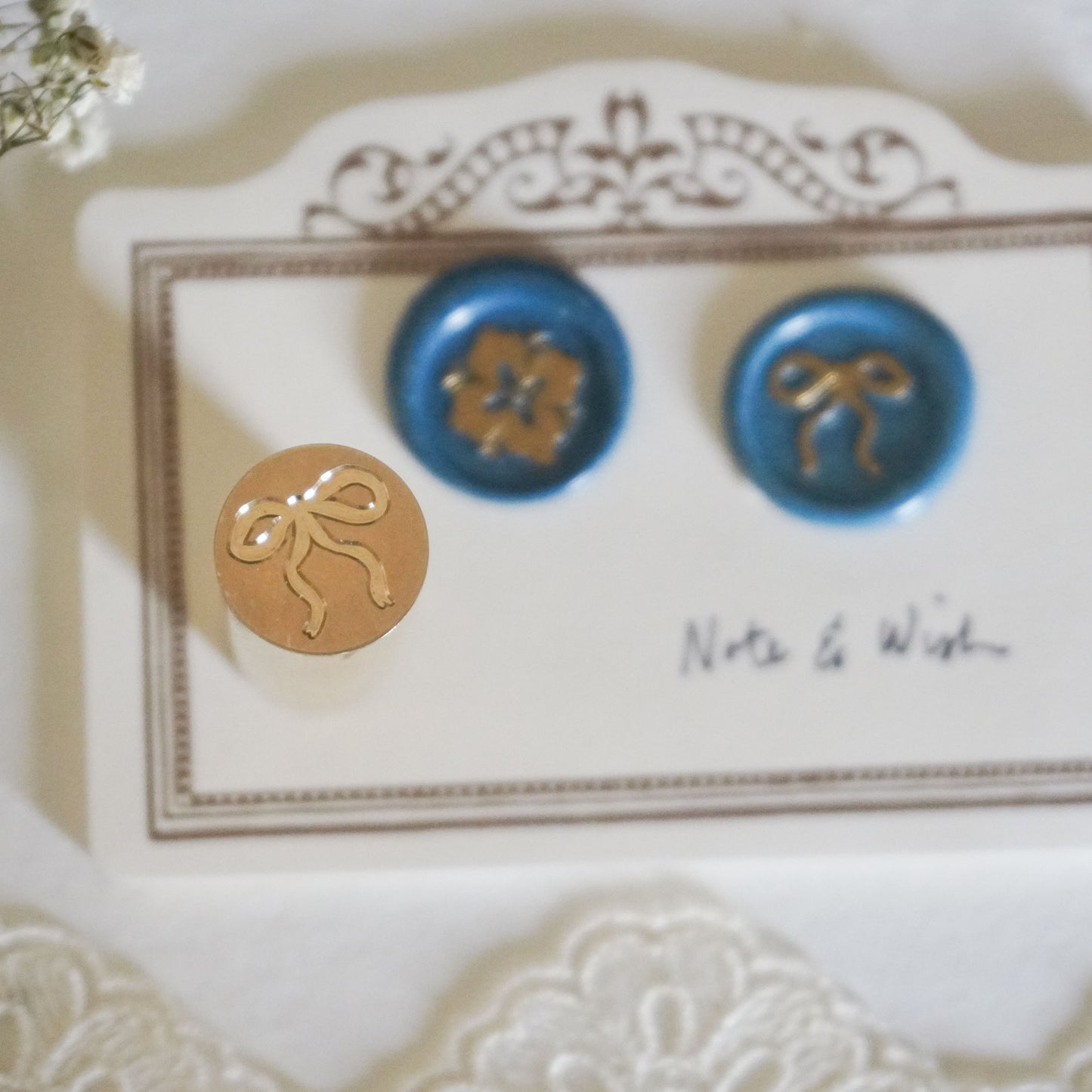 Ribbon Flower -  2 designs on 1 stamp - Mini Wax Stamp