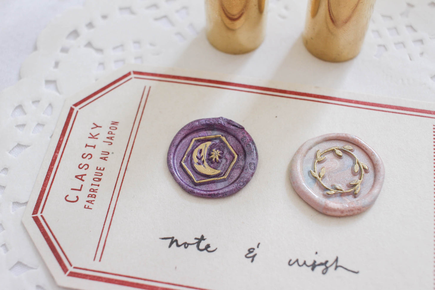 Crescent Moon Wreath and Sakura Songbird,  2 designs on 1 stamp