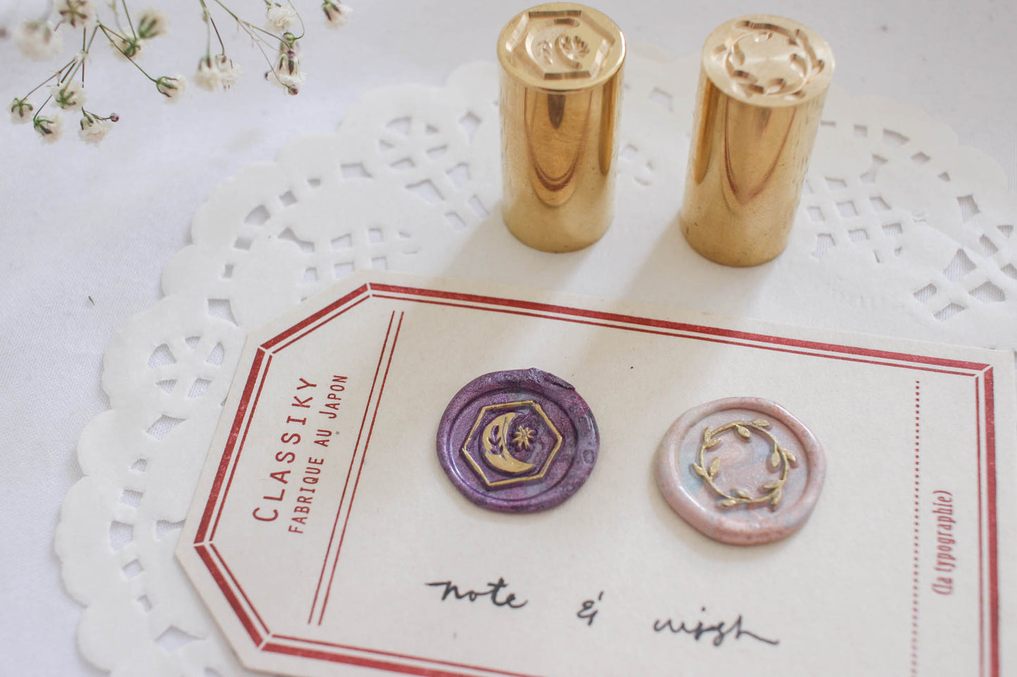 Crescent Moon Wreath and Sakura Songbird,  2 designs on 1 stamp