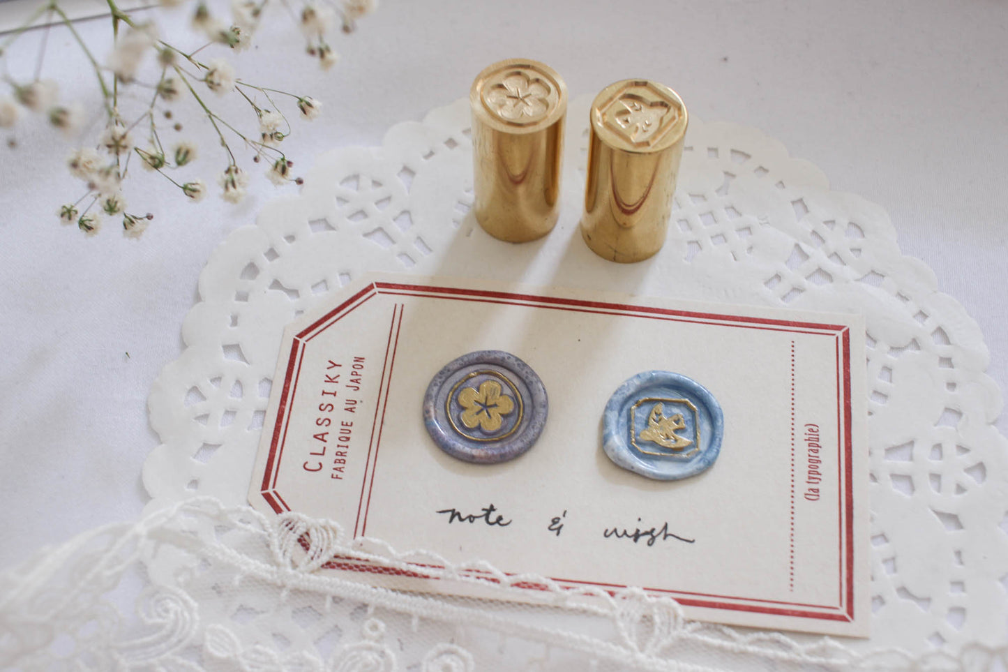 Crescent Moon Wreath and Sakura Songbird,  2 designs on 1 stamp